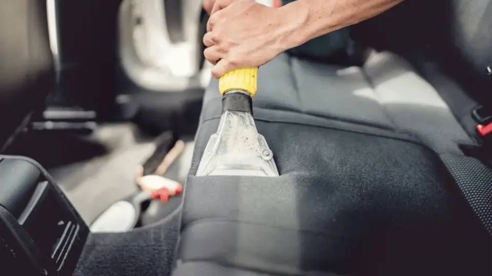 Carpet and upholstery shampooing